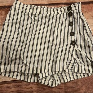 Altar’d State women’s navy/white pin striped skirt size medium